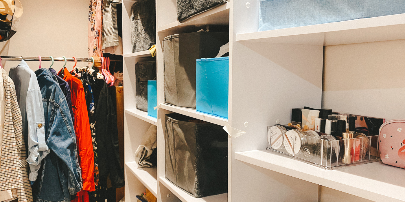 Discover professional tips and techniques for organizing your closet and creating a tidy and clutter-free wardrobe. From decluttering to smart storage solutions, this blog provides practical advice to help you transform your closet into an organized and functional space.