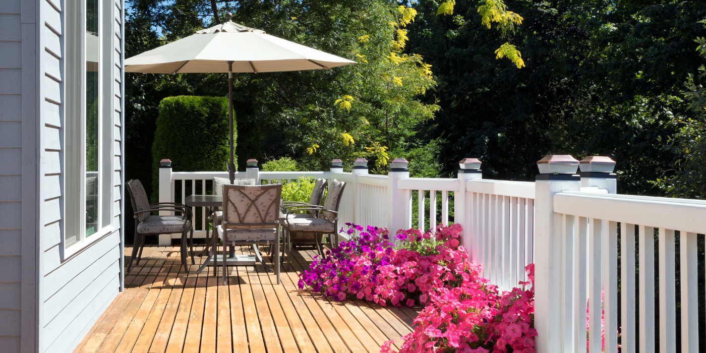Living Room Summer Cleaning: How to Prepare for Guests and Gatherings