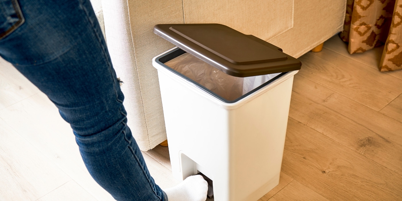 How to Clean and Deodorize a Stinky Trash Can