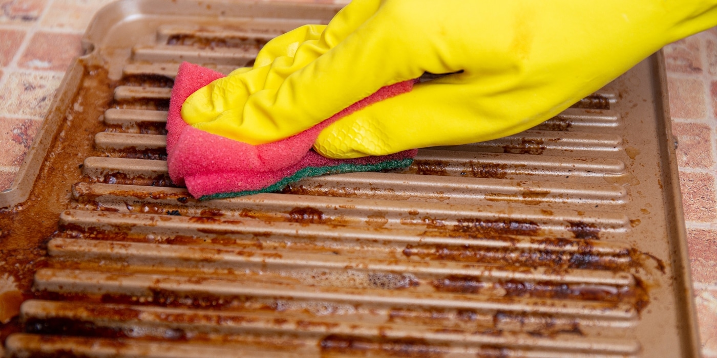 How to Remove Grease Stains from Kitchen Cabinets