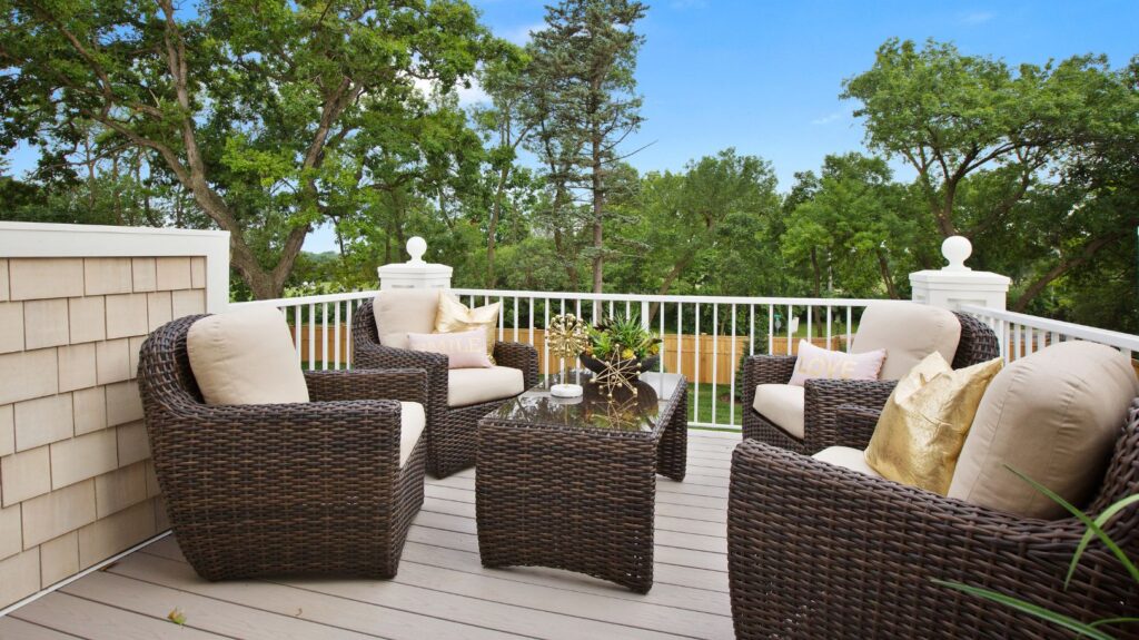 How to Clean Your St. Pete Outdoor Furniture Like a Pro